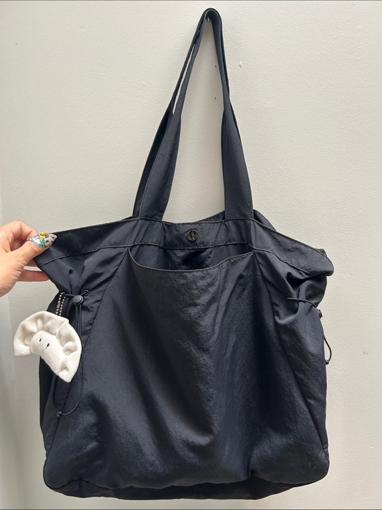lululemon athletica Handbags - lululemon Side Cinch Bag